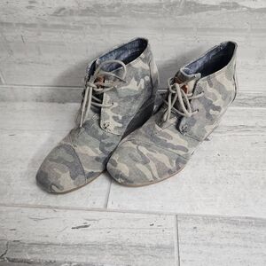 Toms Camouflage Wedge Heel Women's Shoes